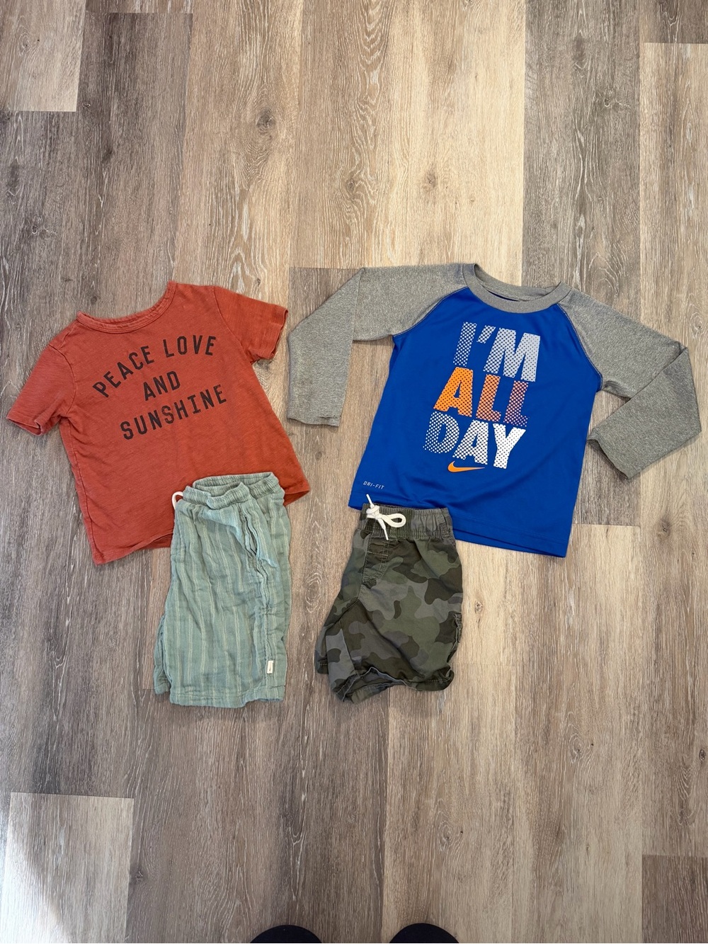 Boys 4/5T Clothes Bundle